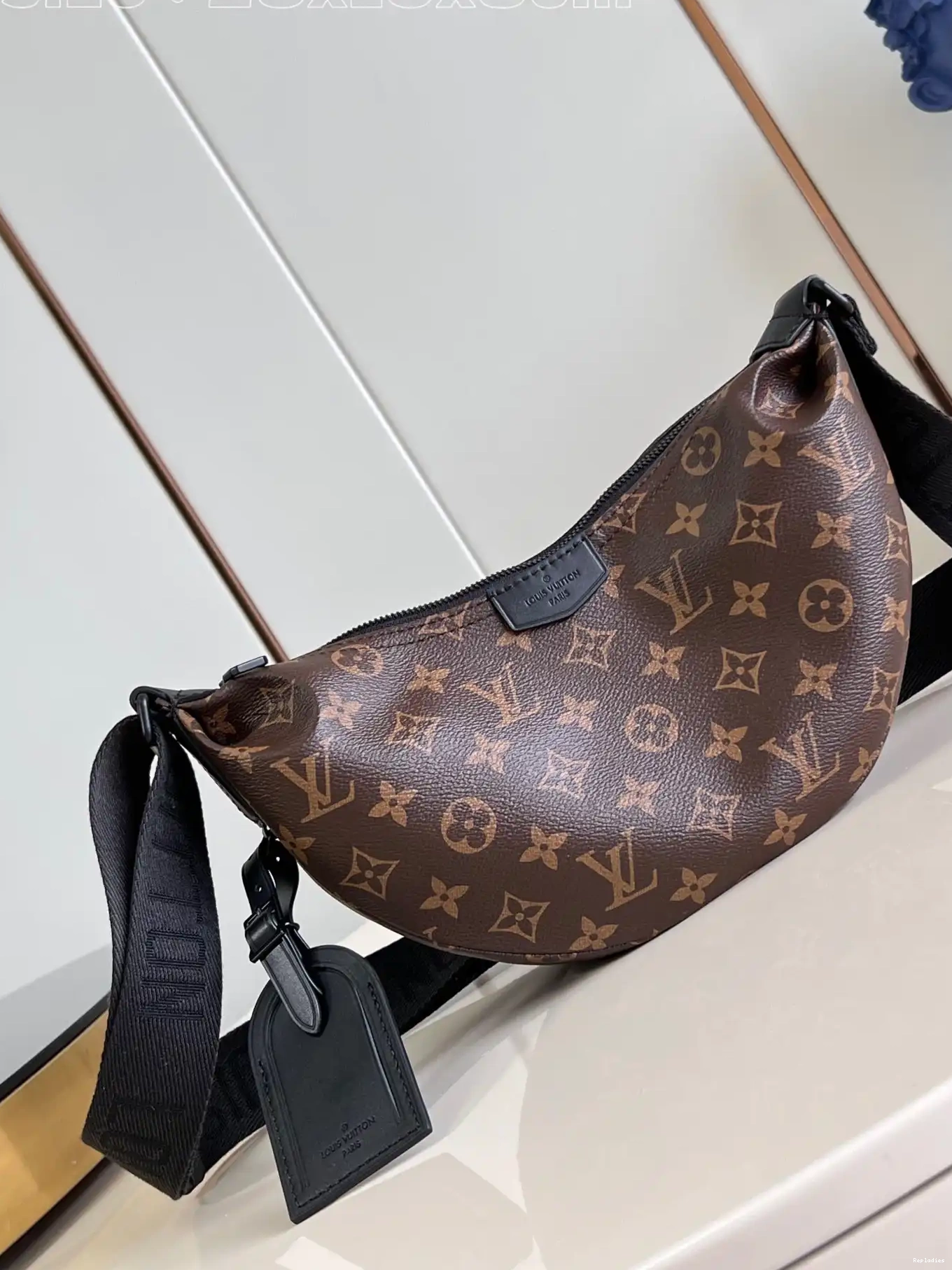 Cheap LOUIS Hamac PM-28.5*15*8CM VUITTON Bag 0619